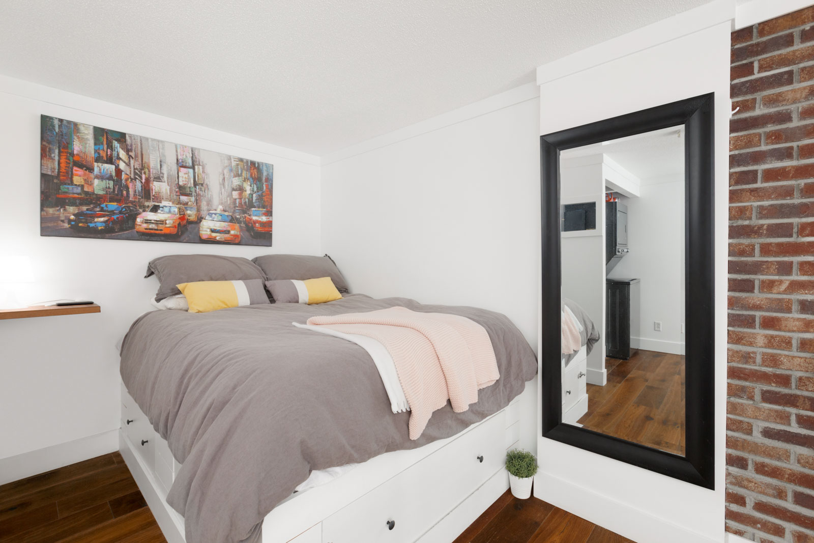 933 Seymour St (7th Floor), Vancouver Birds Nest Properties