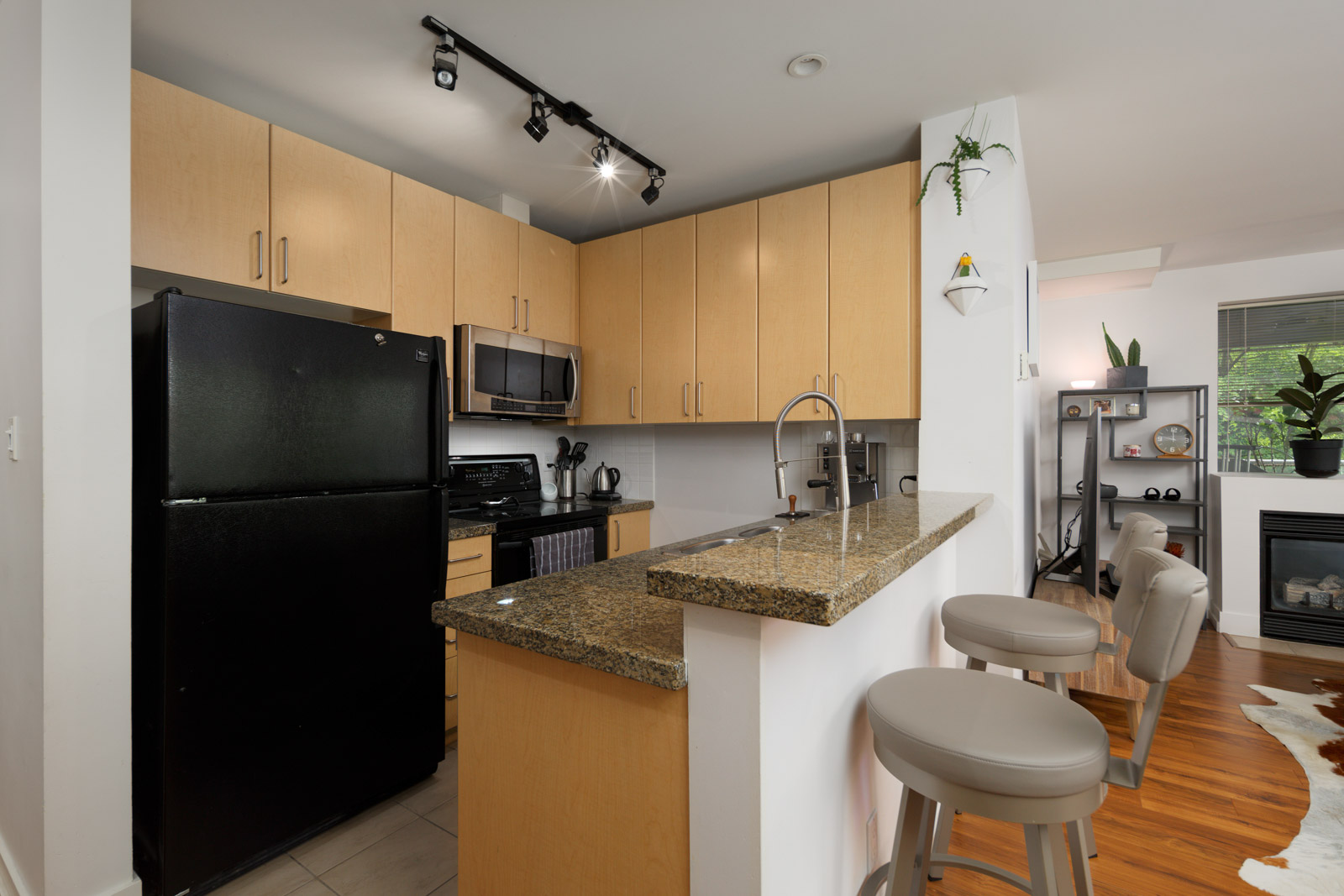 kitchen in rental condo with Birds Nest Properties property management in Vancouver