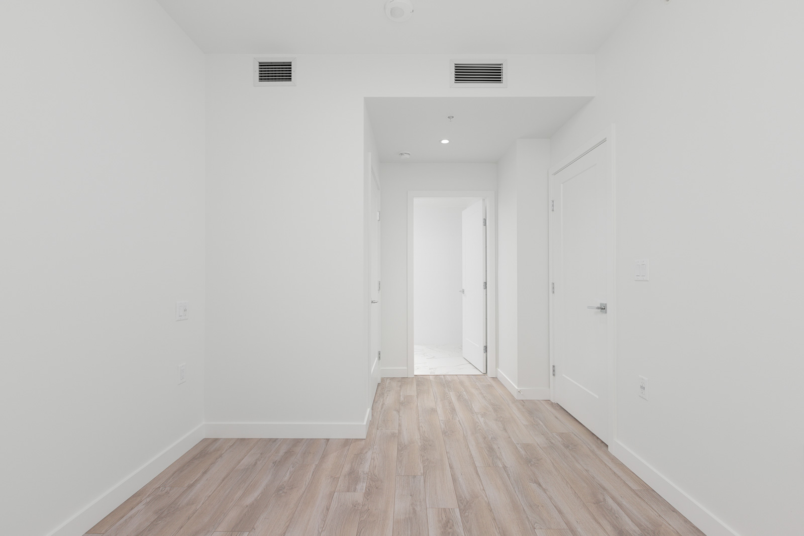 Brand new Apartment with engineered hardwood floors at the Polaris